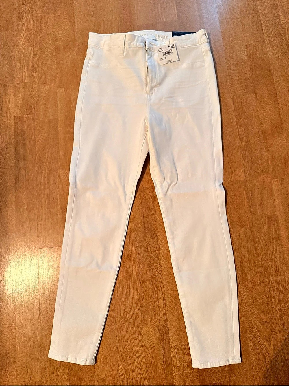 American Eagle Skinny Jeans in White Waist 26